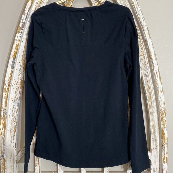 Mondetta Performance Gear tee - Picture 3 of 6